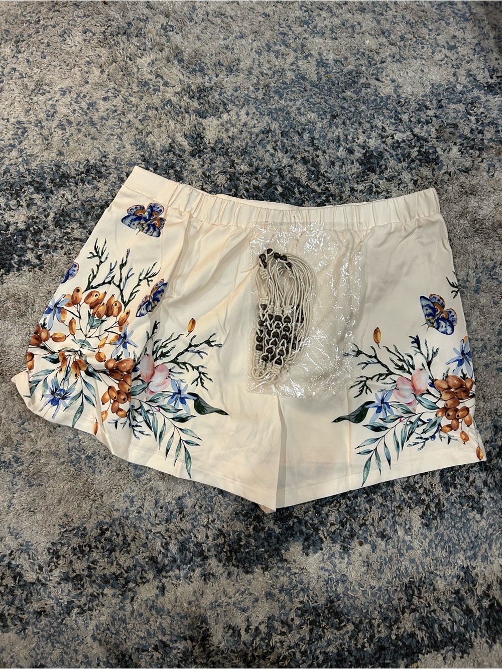 SHEIN Cream Floral Print Elastic Waist Shorts with Blue and Brown Accents